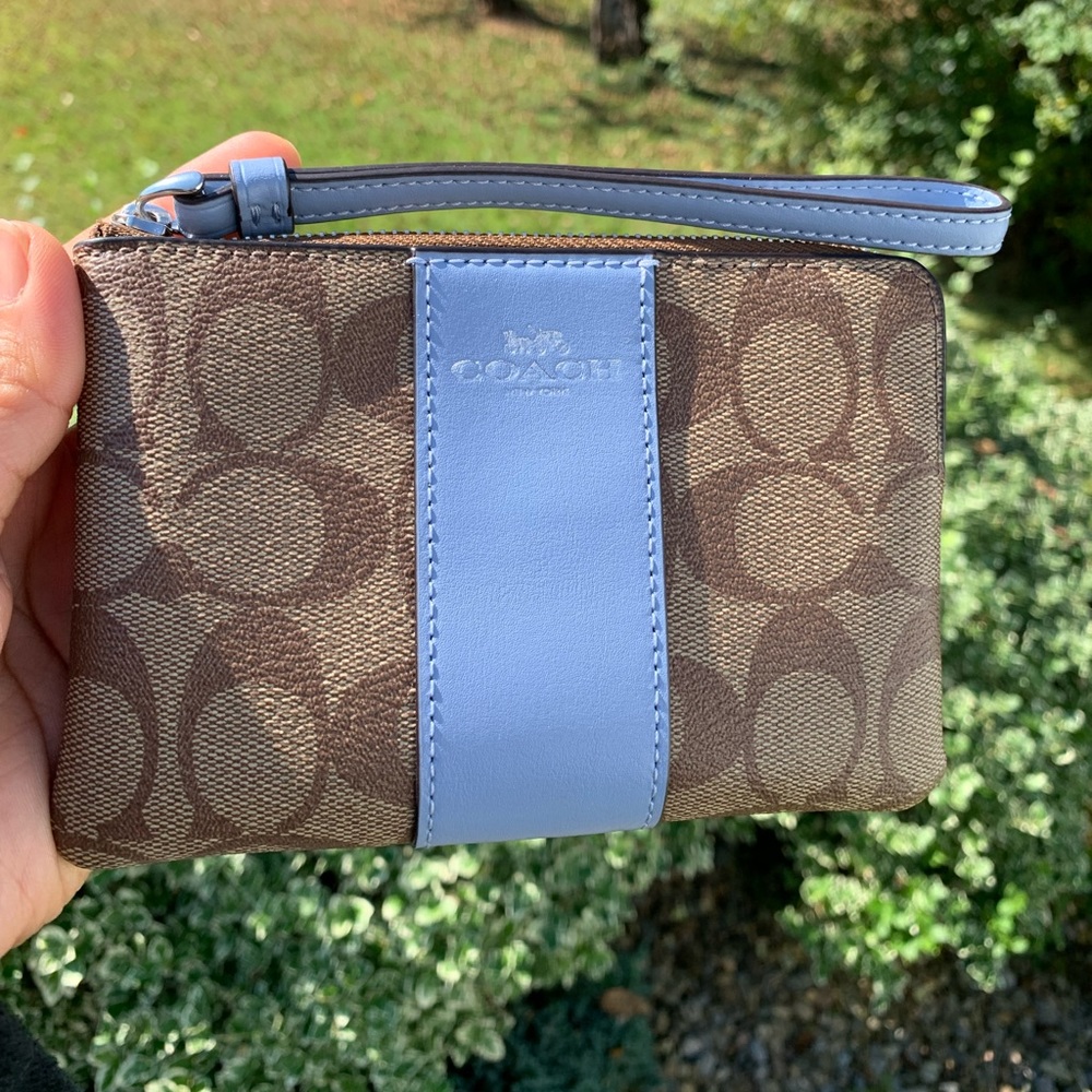 Wristlets coach